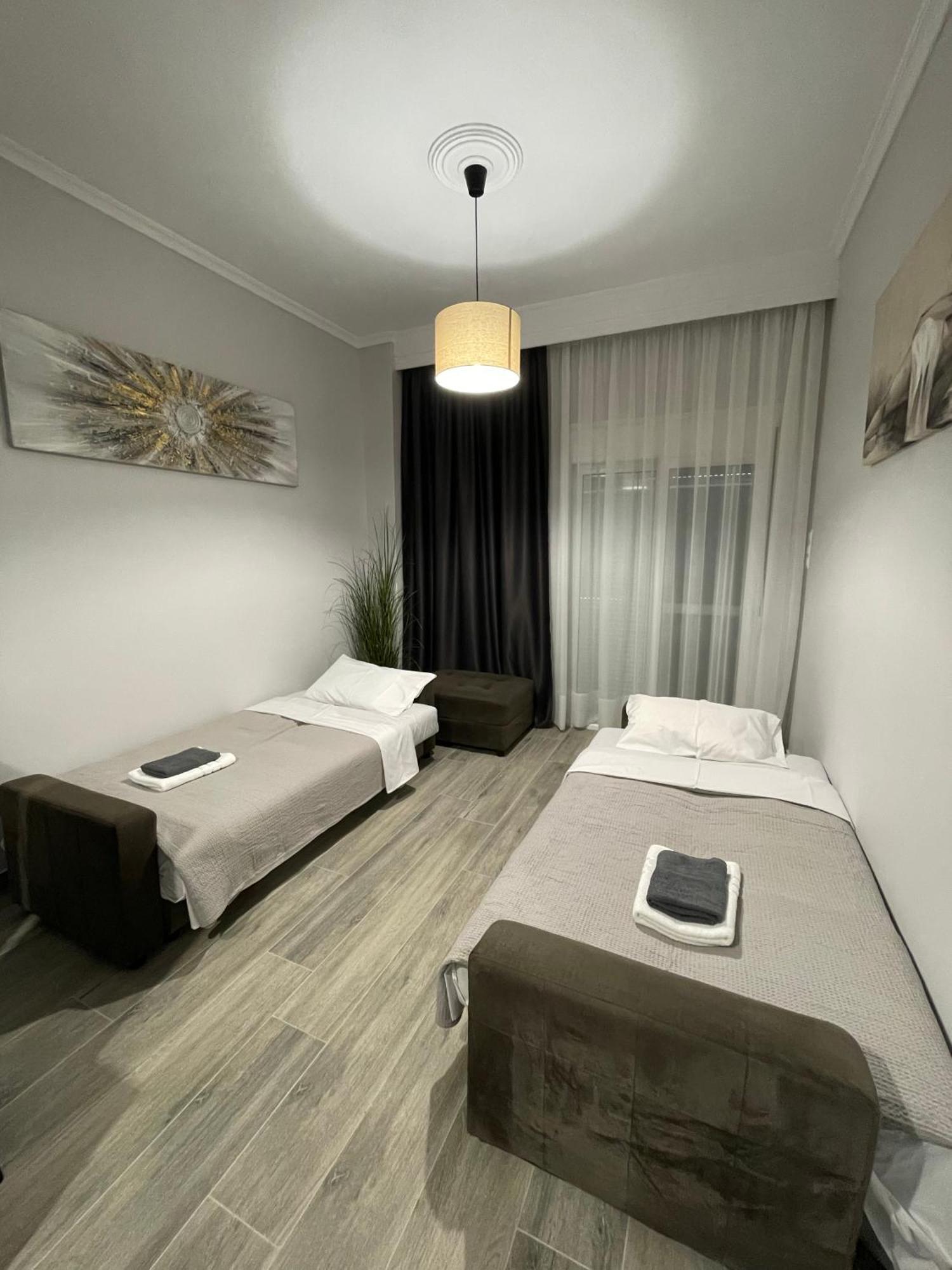Dt Luxury Apartment Néa Péramos Eksteriør billede