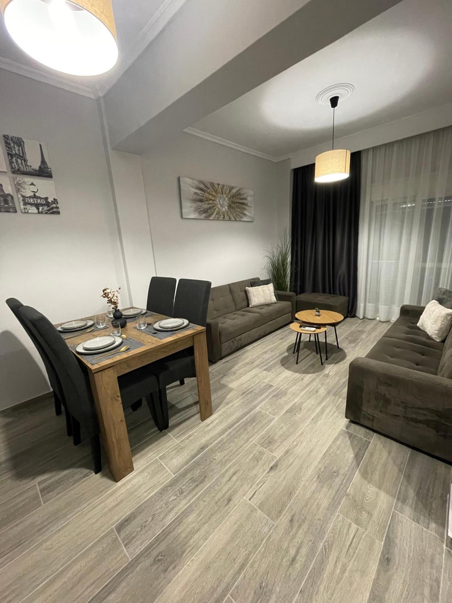 Dt Luxury Apartment Néa Péramos Eksteriør billede