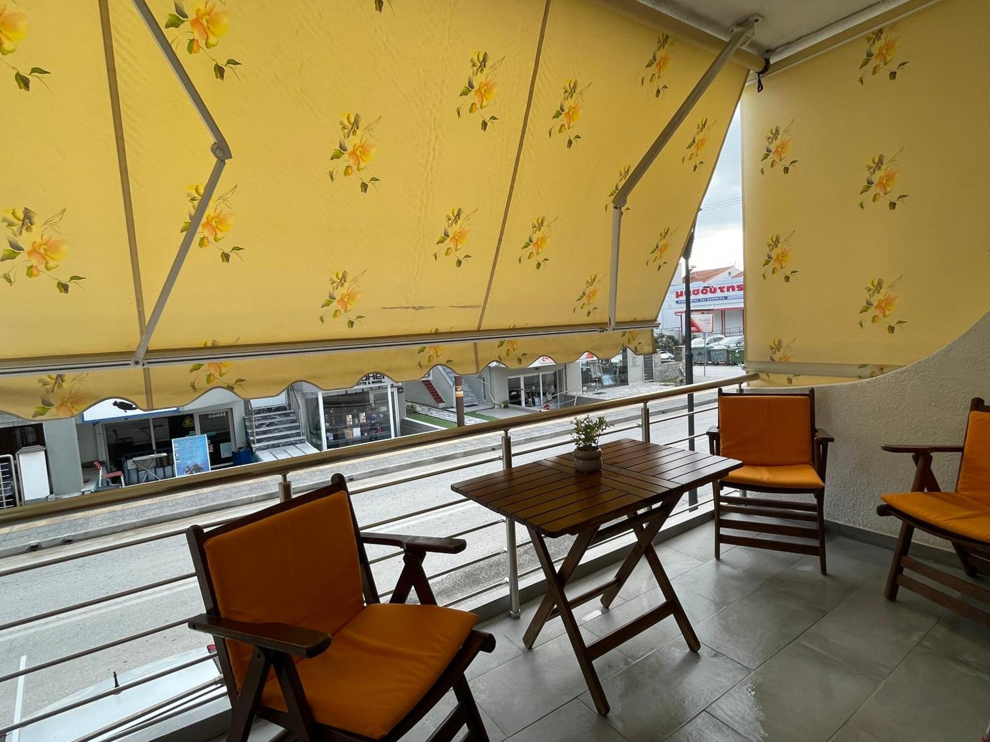 Dt Luxury Apartment Néa Péramos Eksteriør billede